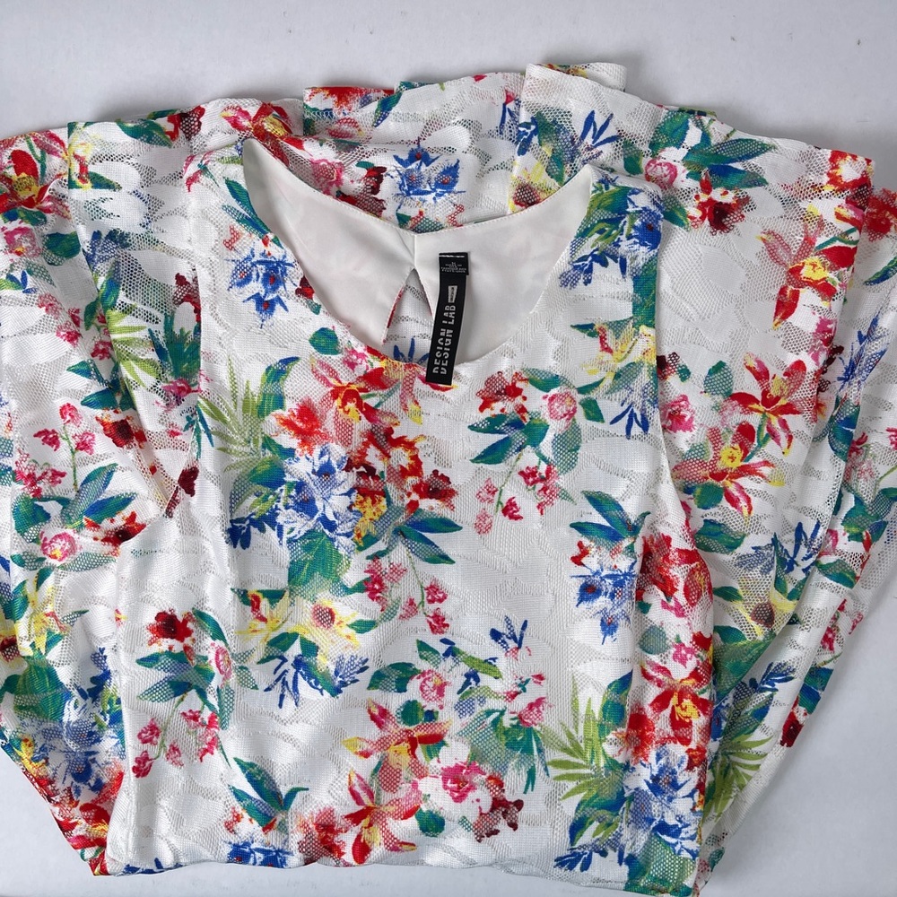 White Lace with Floral Short Dress by Design Lab Lord & Taylor, Size M